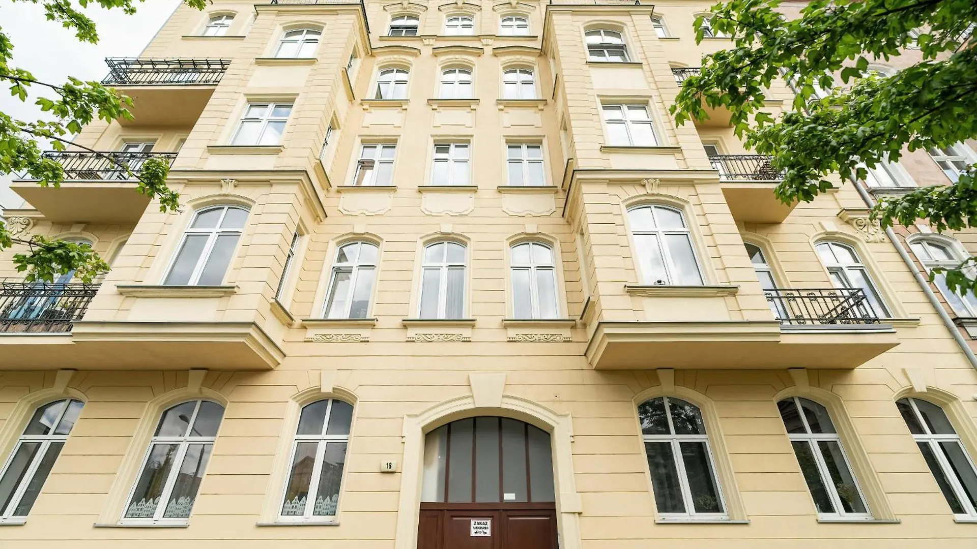 Charming And Modern Studio With Mezzanine In Poznan Center By Noclegi Renters 0*,  Πολωνία